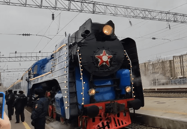 Поезд деда Мороза приехал в Астрахань